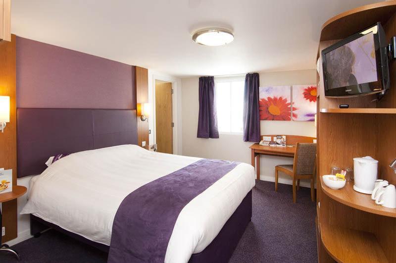 Premier Inn Premier Inn York South West מראה חיצוני תמונה