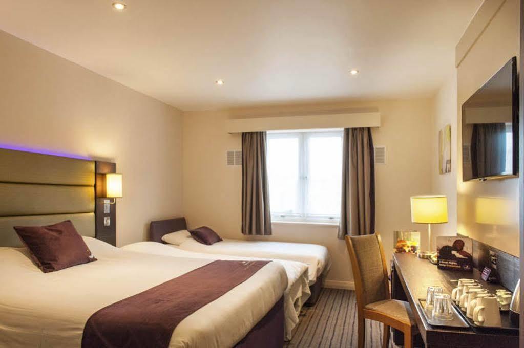 Premier Inn Premier Inn York South West מראה חיצוני תמונה